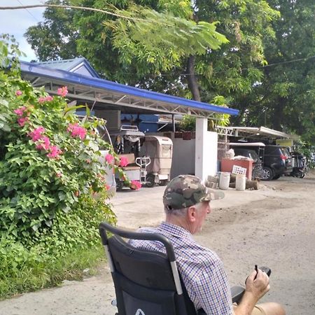 Angeles City Guesthouse Екстериор снимка